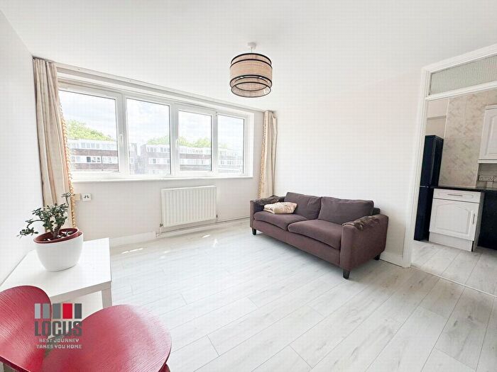 1 Bedroom Flat To Rent In Upper Hawkwell Walk, Islington, N1