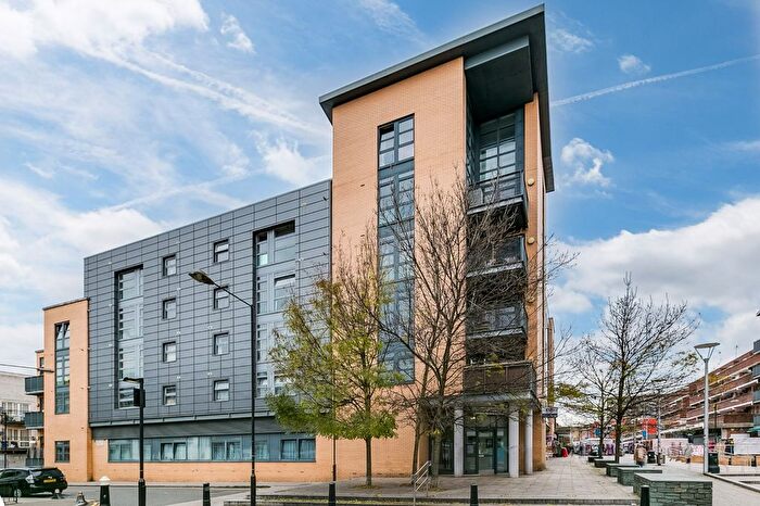 2 Bedroom Flat For Sale In Hannah Building, Watney Street, E1