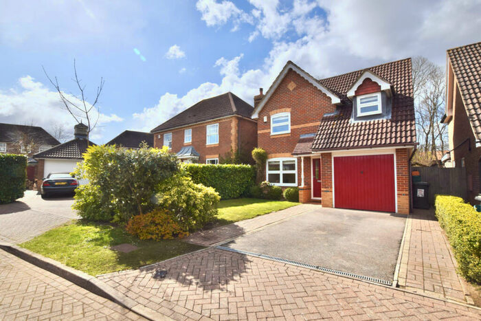 3 Bedroom Detached House To Rent In Anson Avenue, Kent, ME19