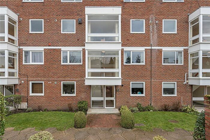 2 Bedroom Apartment For Sale In Rodwell Court, Hersham Road, Walton-On-Thames, Surrey, KT12