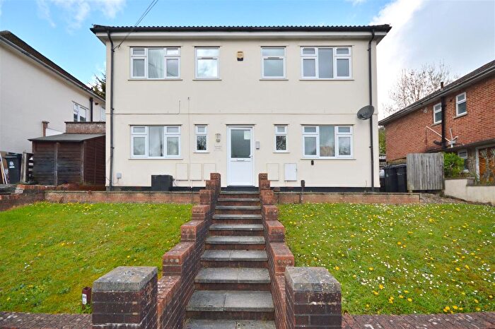 2 Bedroom Flat For Sale In Sturminster Road, Bristol, BS14