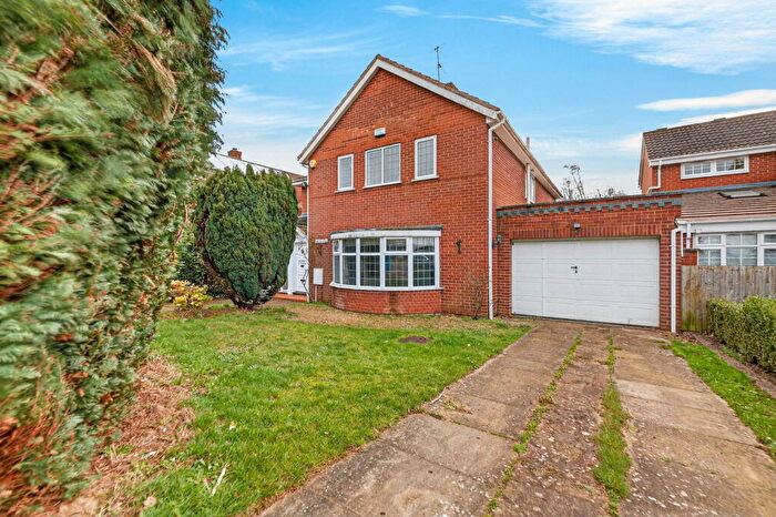5 Bedroom Detached House For Sale In Hall Close, Kettering, NN15
