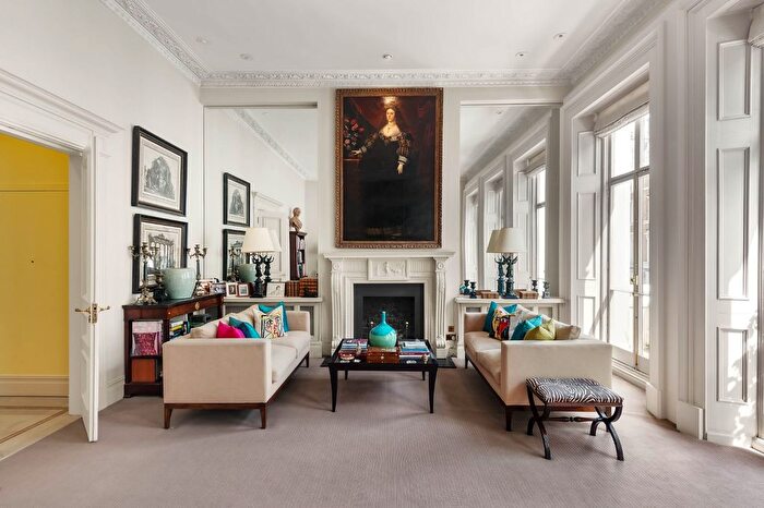 2 Bedroom Flat For Sale In Onslow Gardens, South Kensington, London, SW7