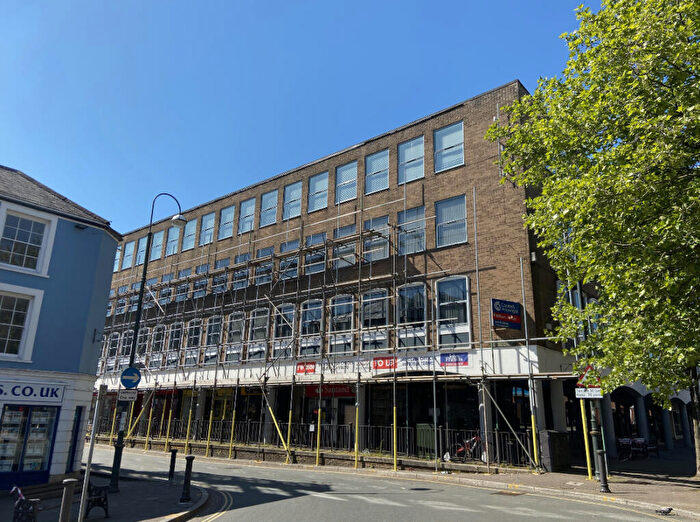 2 Bedroom Apartment To Rent In Red Street, Carmarthen, SA31