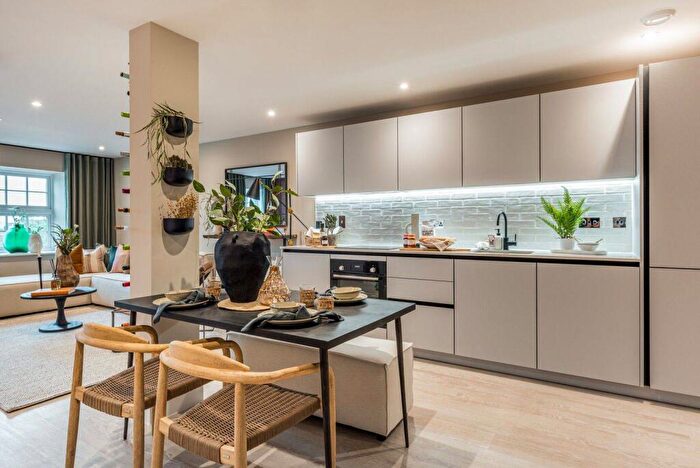 2 Bedroom Flat For Sale In Horlicks Quarter, Slough, SL1