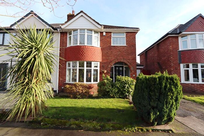3 Bedroom Semi-Detached House To Rent In Brookdene Road, Bury, BL9