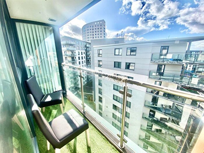 1 Bedroom Apartment To Rent In Cartier House, The Boulevard, Leeds, West Yorkshire, LS10