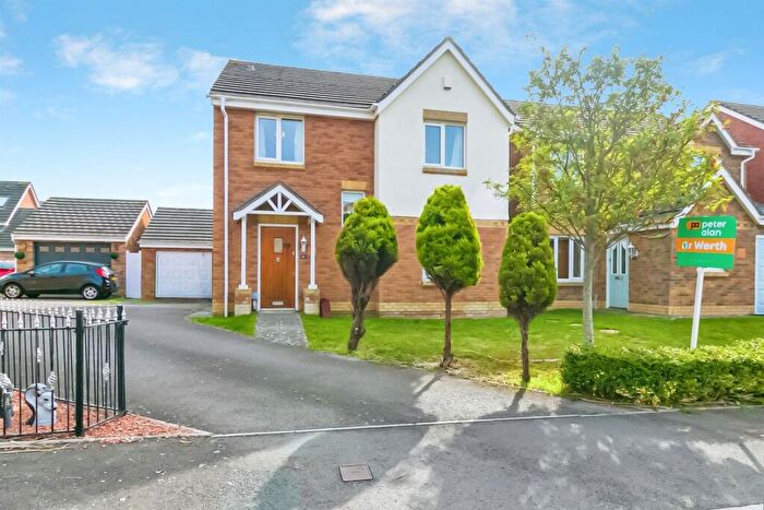4 Bedroom Detached House For Sale In Maes Lindys, Rhoose, Barry, CF62
