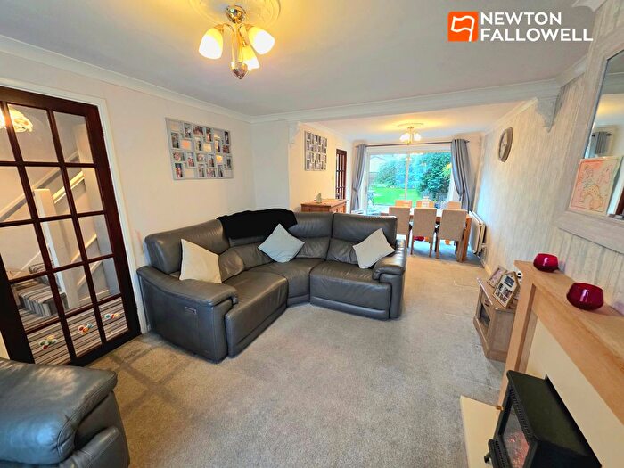 3 Bedroom Semi-detached House For Sale In Beresford Road, Mansfield Woodhouse, NG19