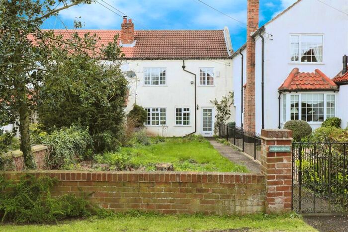 3 Bedroom Cottage For Sale In High Street, Gringley-On-The-Hill, Doncaster, DN10