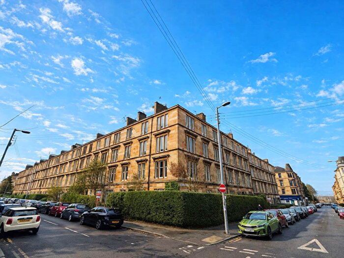3 Bedroom Flat To Rent In Roslea Drive, Glasgow, G31