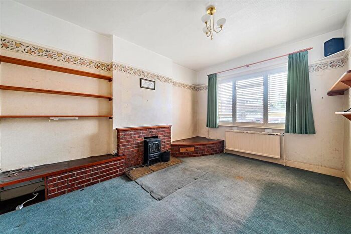 3 Bedroom End Of Terrace House For Sale In Northport, Wareham, Dorset, BH20