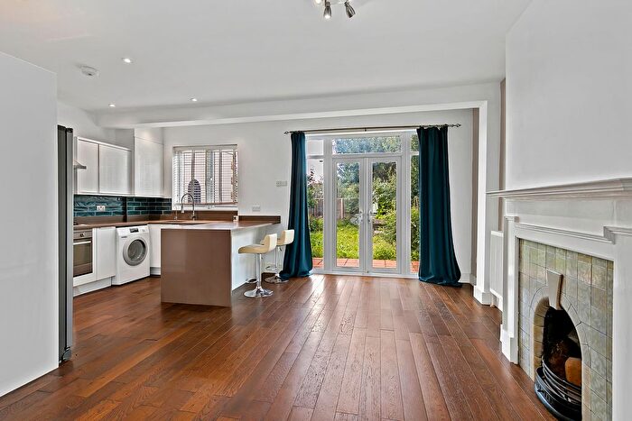 4 Bedroom Terraced House To Rent In Tangier Road, Richmond, TW10