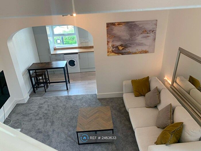 2 Bedroom Maisonette To Rent In Steele Road, Isleworth, TW7