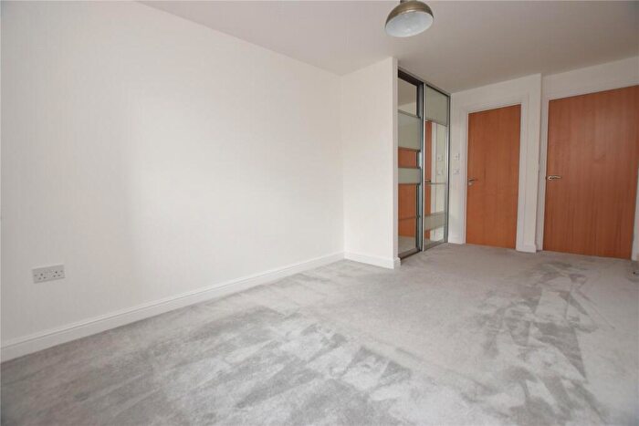 2 Bedroom Apartment To Rent In Montgomery Avenue, Leeds, LS16