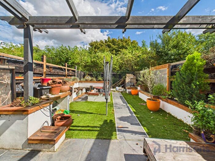 3 Bedroom Semi Detached House For Sale In Honesty Close, Sittingbourne, Kent, ME10