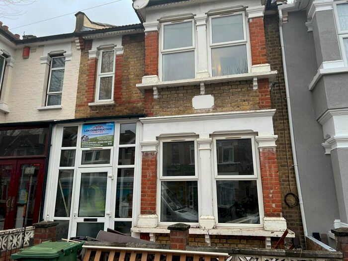 4 Bedroom Terraced House To Rent In Clements Road, Eastham E6