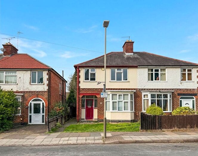 4 Bedroom Semi-Detached House For Sale In Stanfell Road, Leicester, LE2