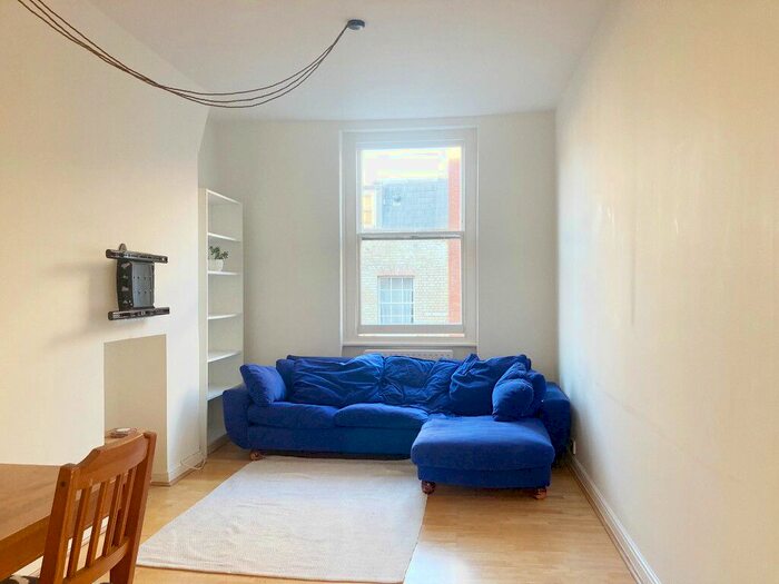 2 Bedroom Flat To Rent In Cleveland Street, London, W1T