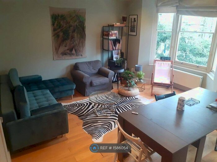 2 Bedroom Flat To Rent In Saltoun Road, London, SW2