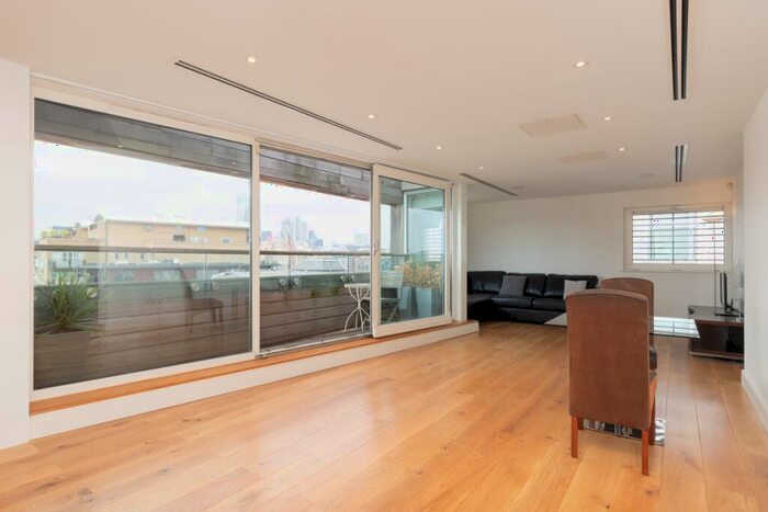 2 Bedroom Flat To Rent In Axis Court, London, SE16