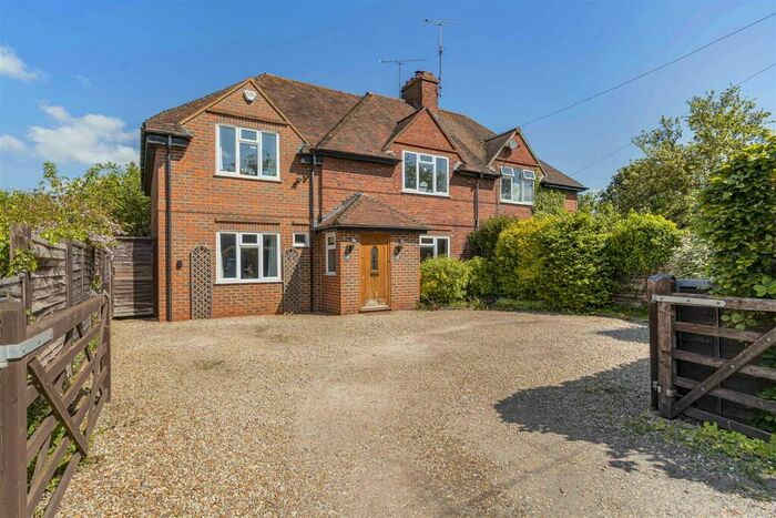4 Bedroom Semi-Detached House For Sale In Horsepond Road, Gallowstree Common, Reading, RG4