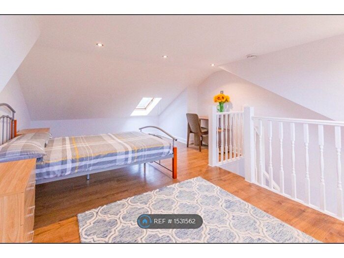 4 Bedroom Terraced House To Rent In Cleveland Road, Southsea, PO5