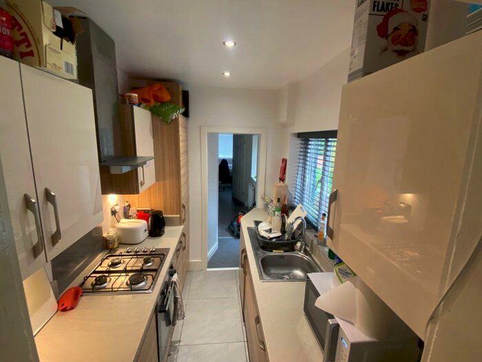 4 Bedroom Property To Rent In Paget Street, Loughborough, LE11