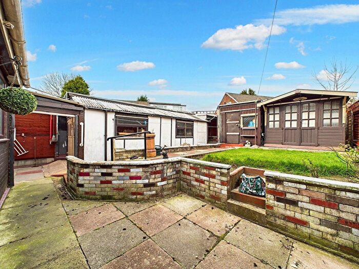 2 Bedroom Semi-Detached Bungalow For Sale In Crossdale Road, Hindley Green, WN2