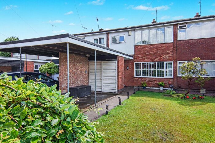 3 Bedroom Terraced House For Sale In Laurels Crescent, Balsall Common, CV7