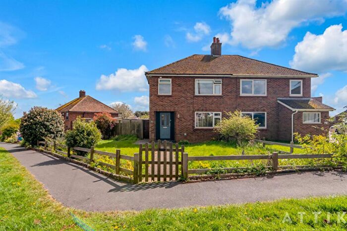 3 Bedroom Semi Detached House For Sale In Queens Drive, Halesworth, IP19