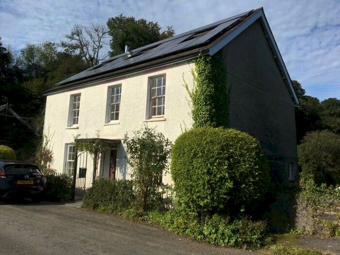 Properties for sale in SA44, Llandysul Houses for sale & to rent