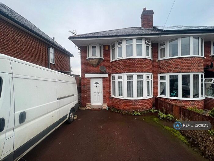 3 Bedroom Semi Detached House To Rent In Laburnum Grove, Kingsway, Derby, DE22