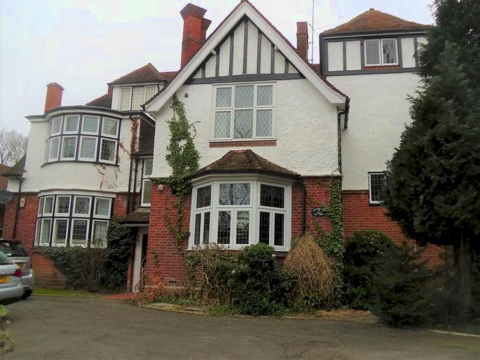 2 Bedroom Maisonette To Rent In Kingsdowne Road, Surbiton, KT6