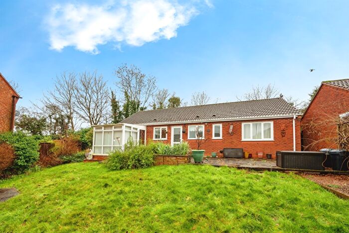 3 Bedroom Detached Bungalow For Sale In Twarnley Rise, Worcester, WR4