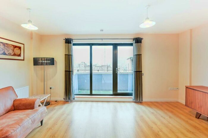 1 Bedroom Flat To Rent In Spencer Way, Shadwell, London, E1