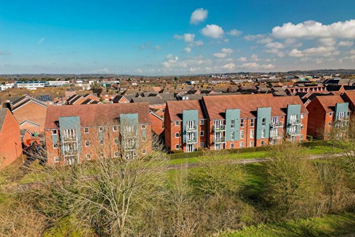 2 Bedroom Apartment For Sale In Dakota Way, Lakeside, SO50