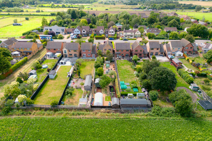 4 Bedroom Detached House For Sale In Uggmere Court Road, Ramsey Heights, PE26