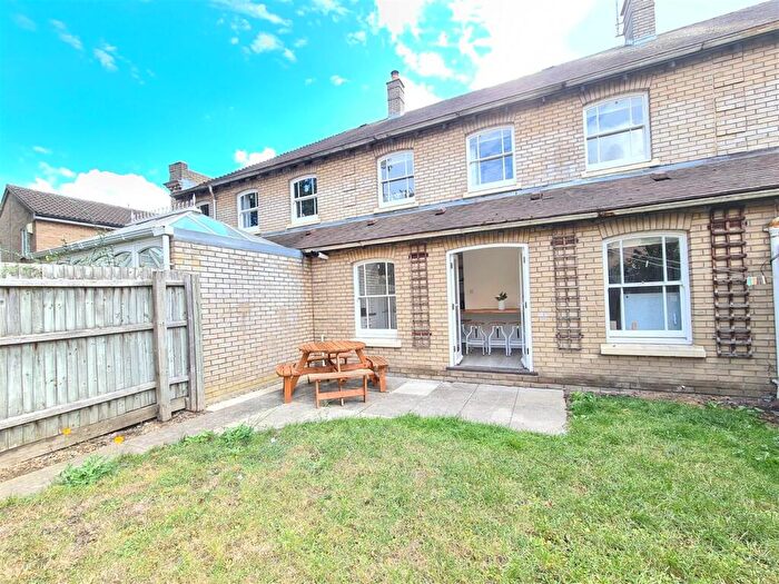 7 Bedroom House To Rent In Pakenham Close, Cambridge, CB4