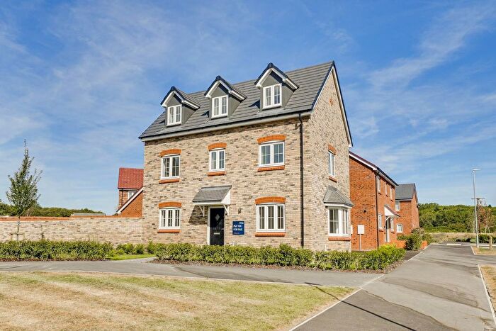 4 Bedroom Detached House For Sale In Chamberlains Bridge, Leighton Buzzard, LU7