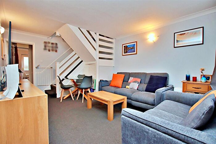 2 Bedroom Property For Sale In Meryfield Close, Borehamwood, WD6