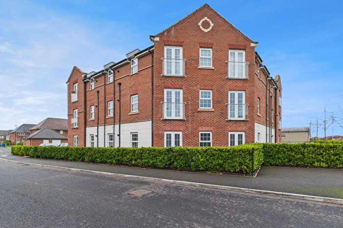 2 Bedroom Flat For Sale In Cheddington Crescent, Great Sankey, WA5