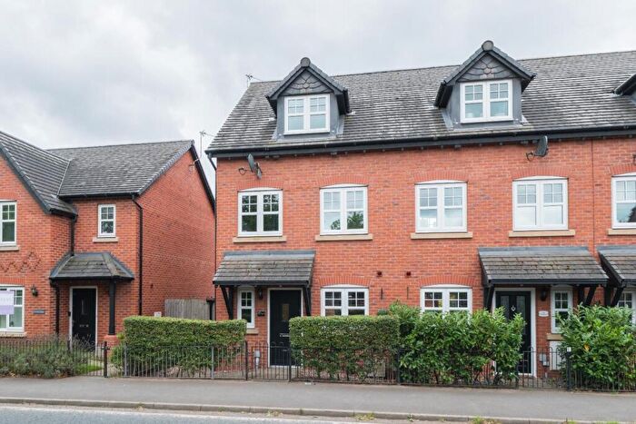 3 Bedroom Semi-Detached House For Sale In Whitchurch Road, Beeston, CW6