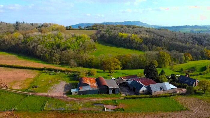 Detached House For Sale In Little Pen-Y-Lan Barns, Pontrilas, Hereford, Herefordshire, HR2