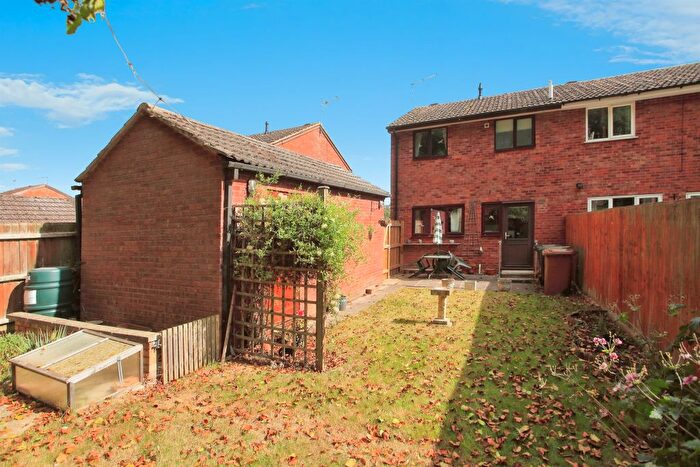 3 Bedroom Semi-Detached House For Sale In Partridge Grove, Werrington, Peterborough, PE4