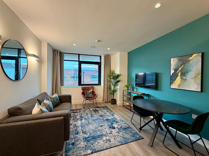 1 Bedroom Flat To Rent In Harlequin Avenue, Brentford, TW8