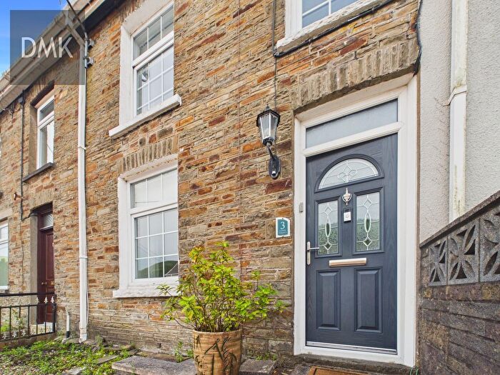 3 Bedroom Terraced House For Sale In Lloyds Terrace, Cymmer, SA13