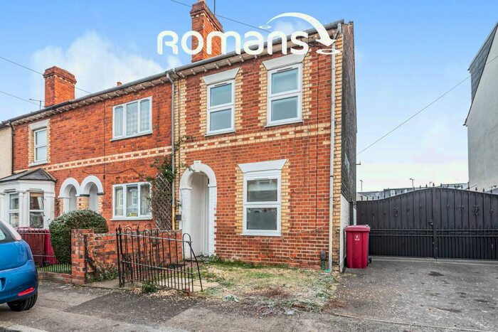 3 Bedroom End Of Terrace House To Rent In Blenheim Road, Reading, RG1