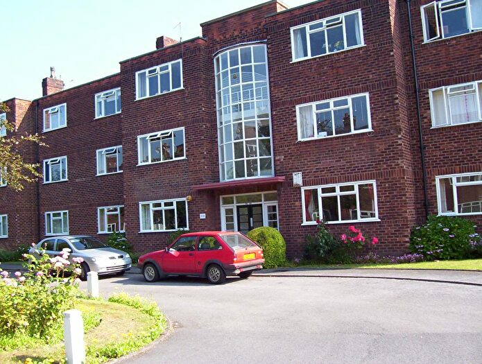 2 Bedroom Flat To Rent In Ballbrook Court, Wilmslow Road, Didsbury, Manchester, M20