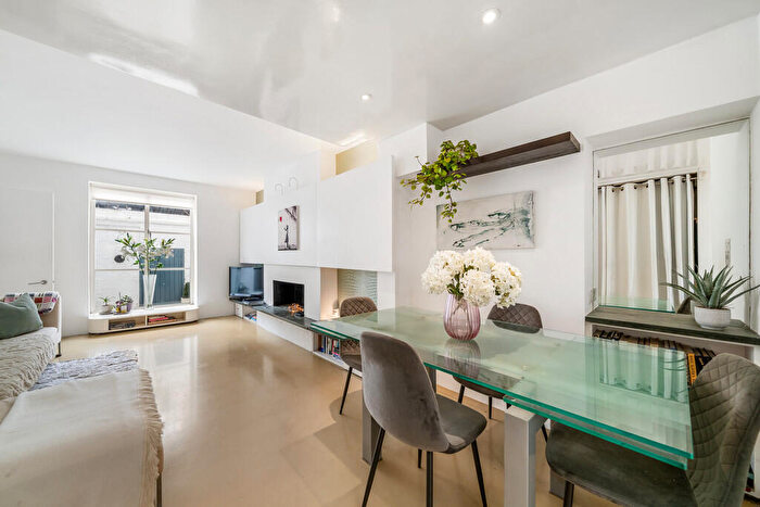 2 Bedroom Apartment For Sale In Ifield Road, Chelsea, SW10